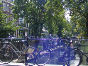 Bei einem Auslandsemester in Amsterdam darf ein Fahrrad nicht fehlen.